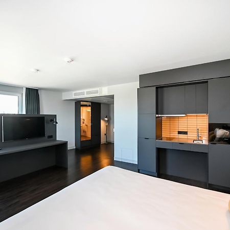 Staycity Aparthotels Heidelberg Exterior foto