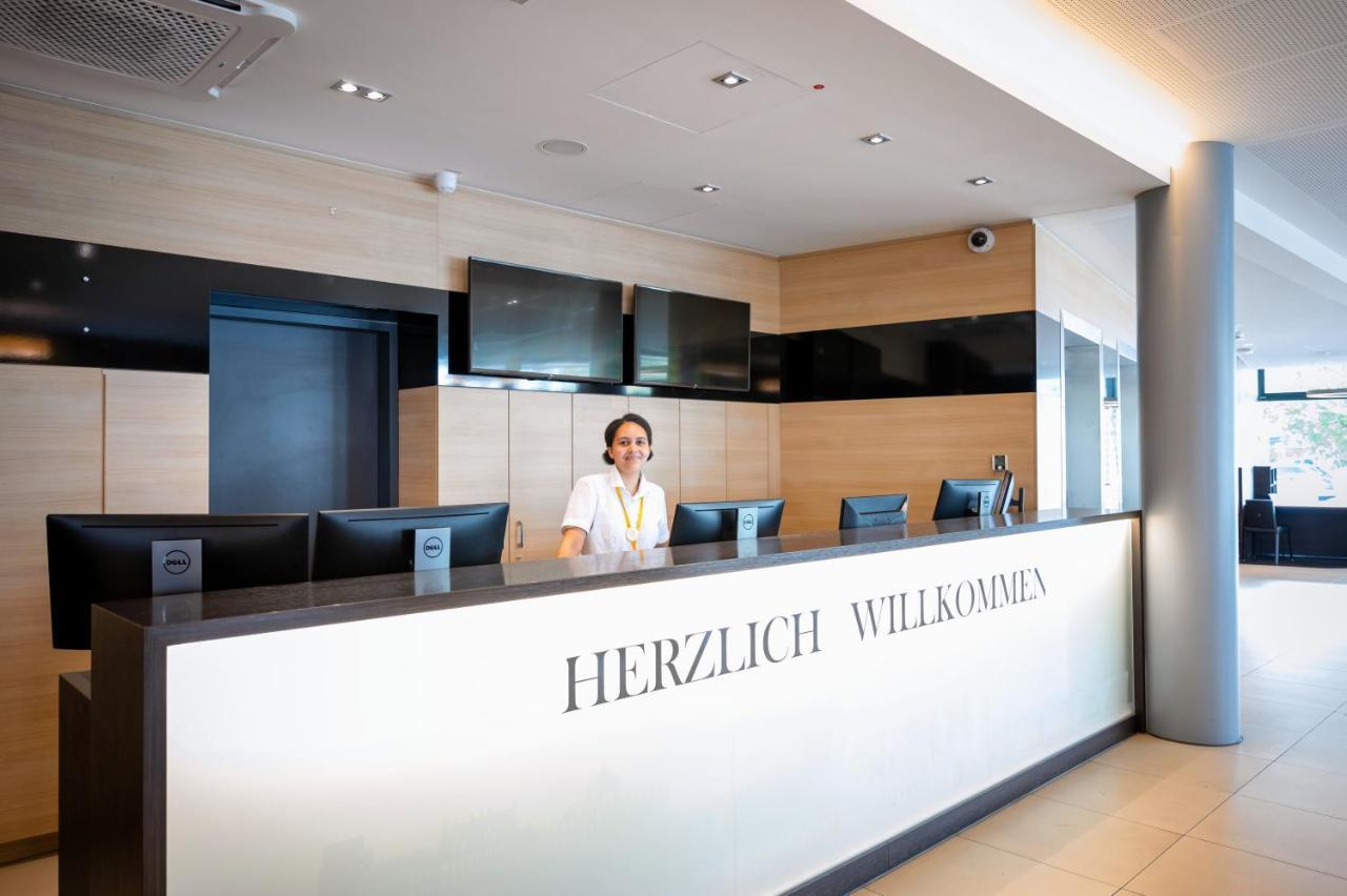 Staycity Aparthotels Heidelberg Exterior foto
