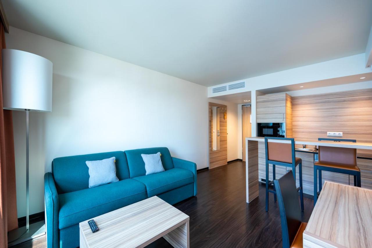 Staycity Aparthotels Heidelberg Exterior foto