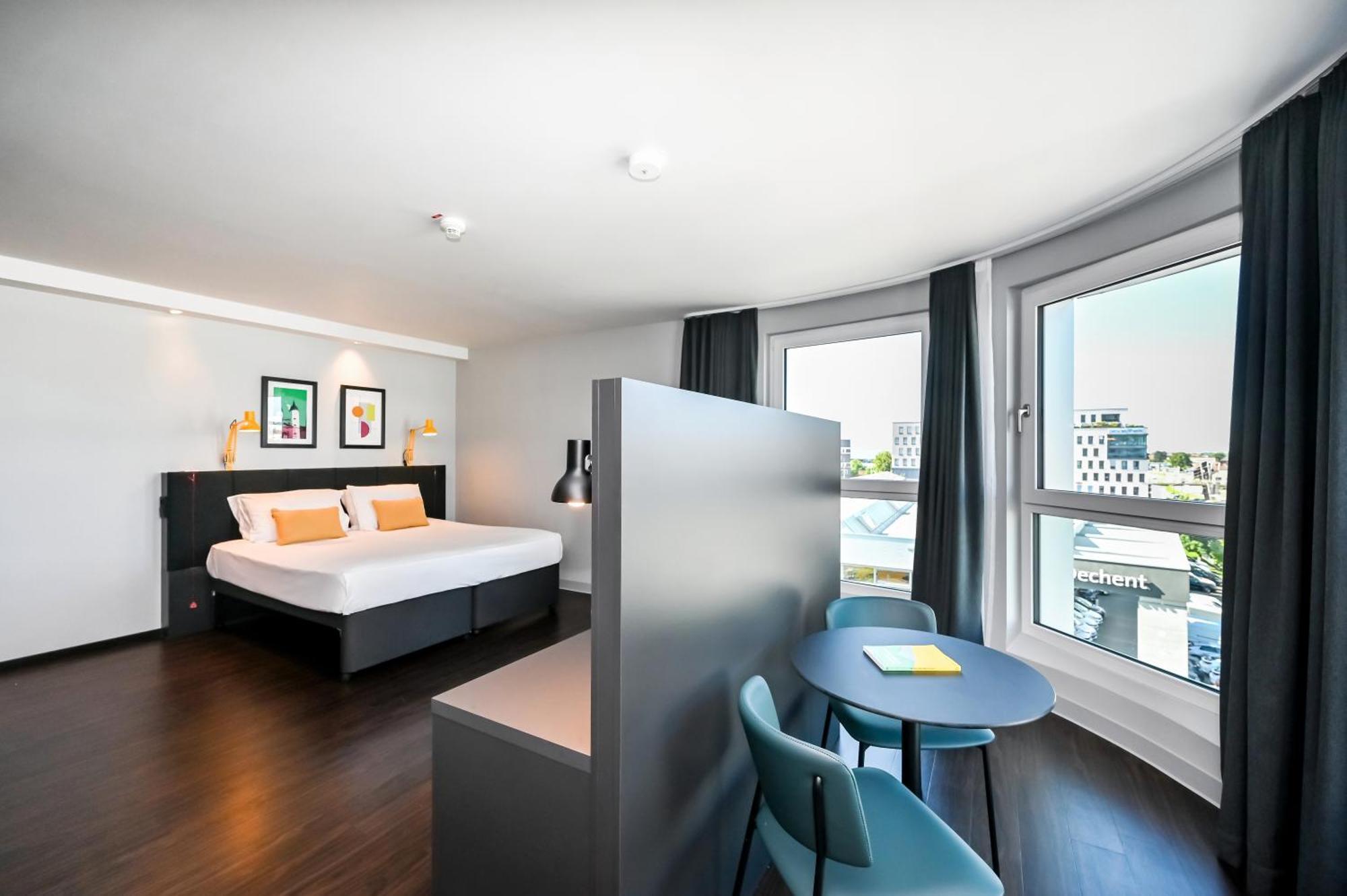 Staycity Aparthotels Heidelberg Exterior foto