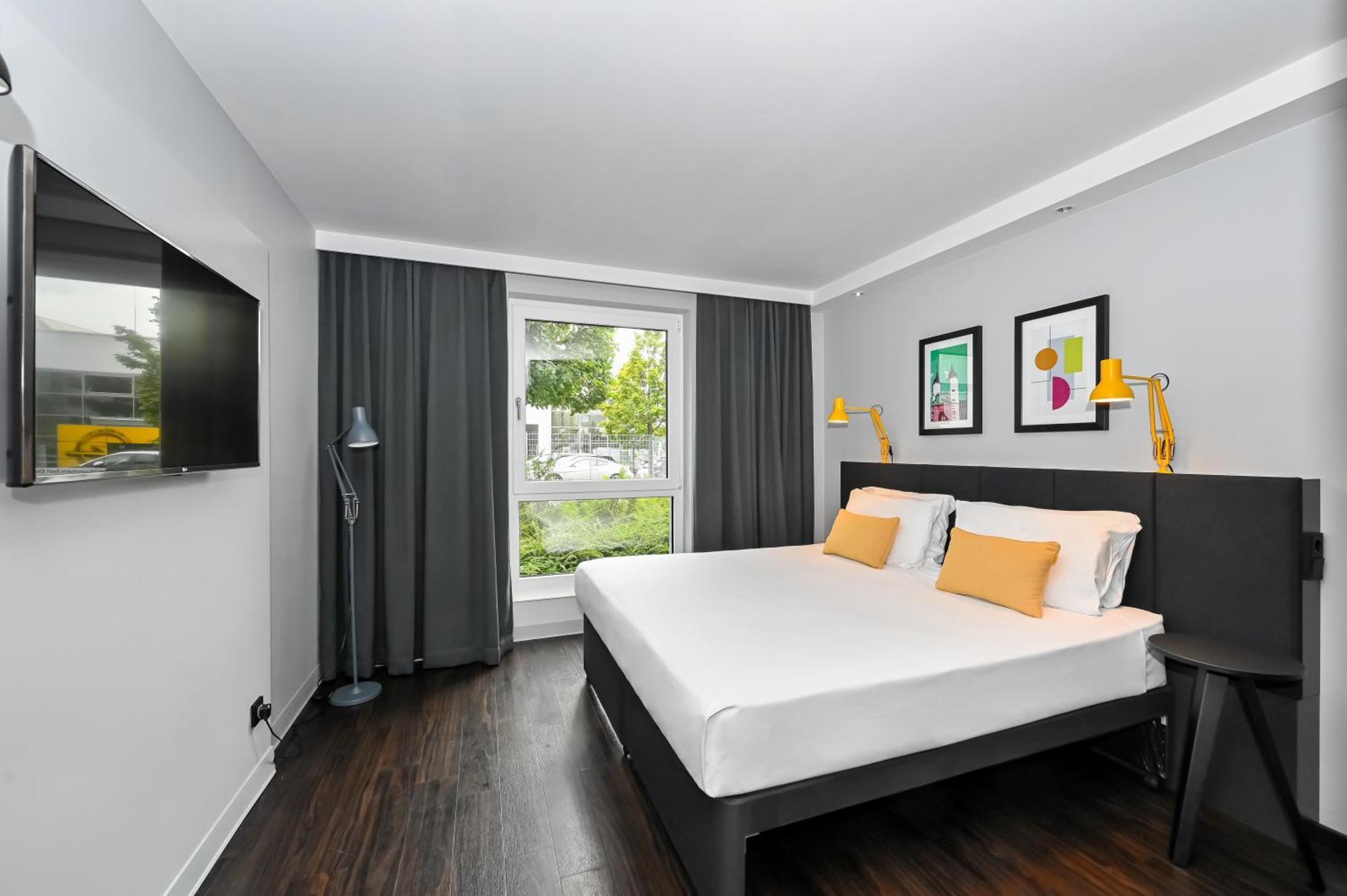 Staycity Aparthotels Heidelberg Exterior foto